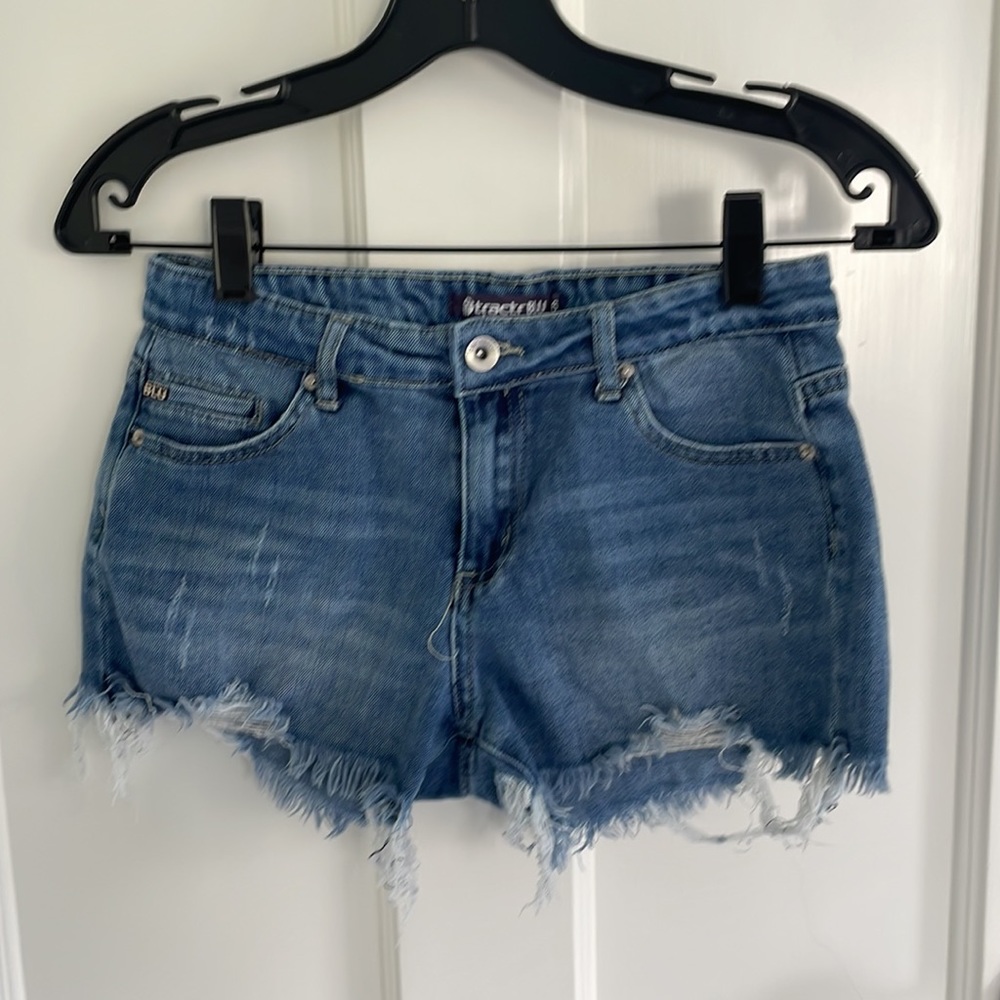 Tractr BLU distressed Denim Jean Shorts Good Condition Size 6 Runs Small